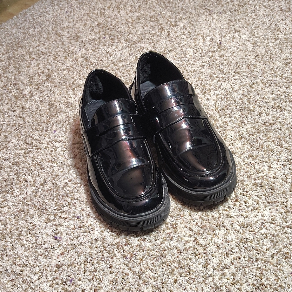 Forever Link Black Dress Shoes Classic Slip-On Design